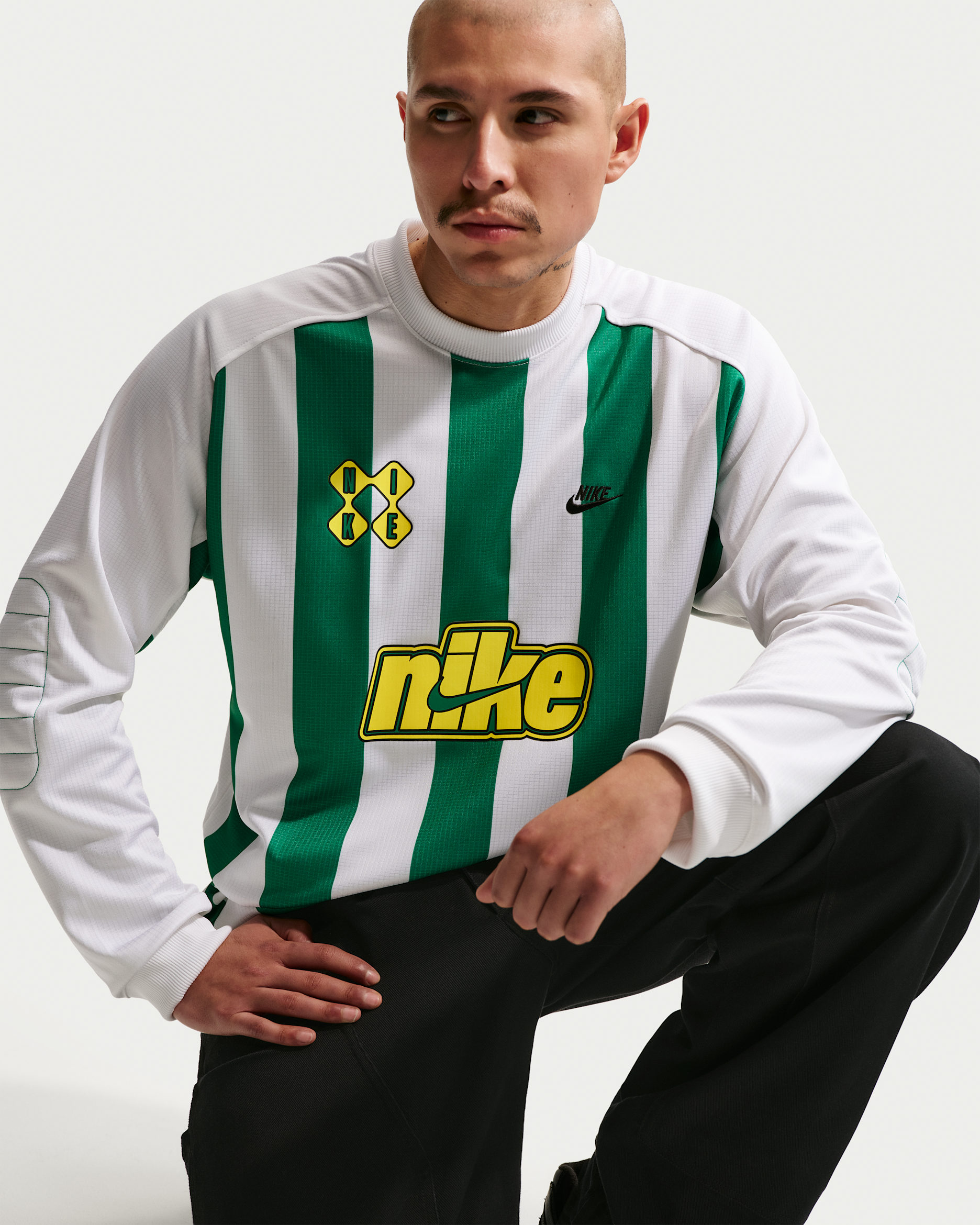 Nike Sportswear Club Men's Goalie Top. Nike.com